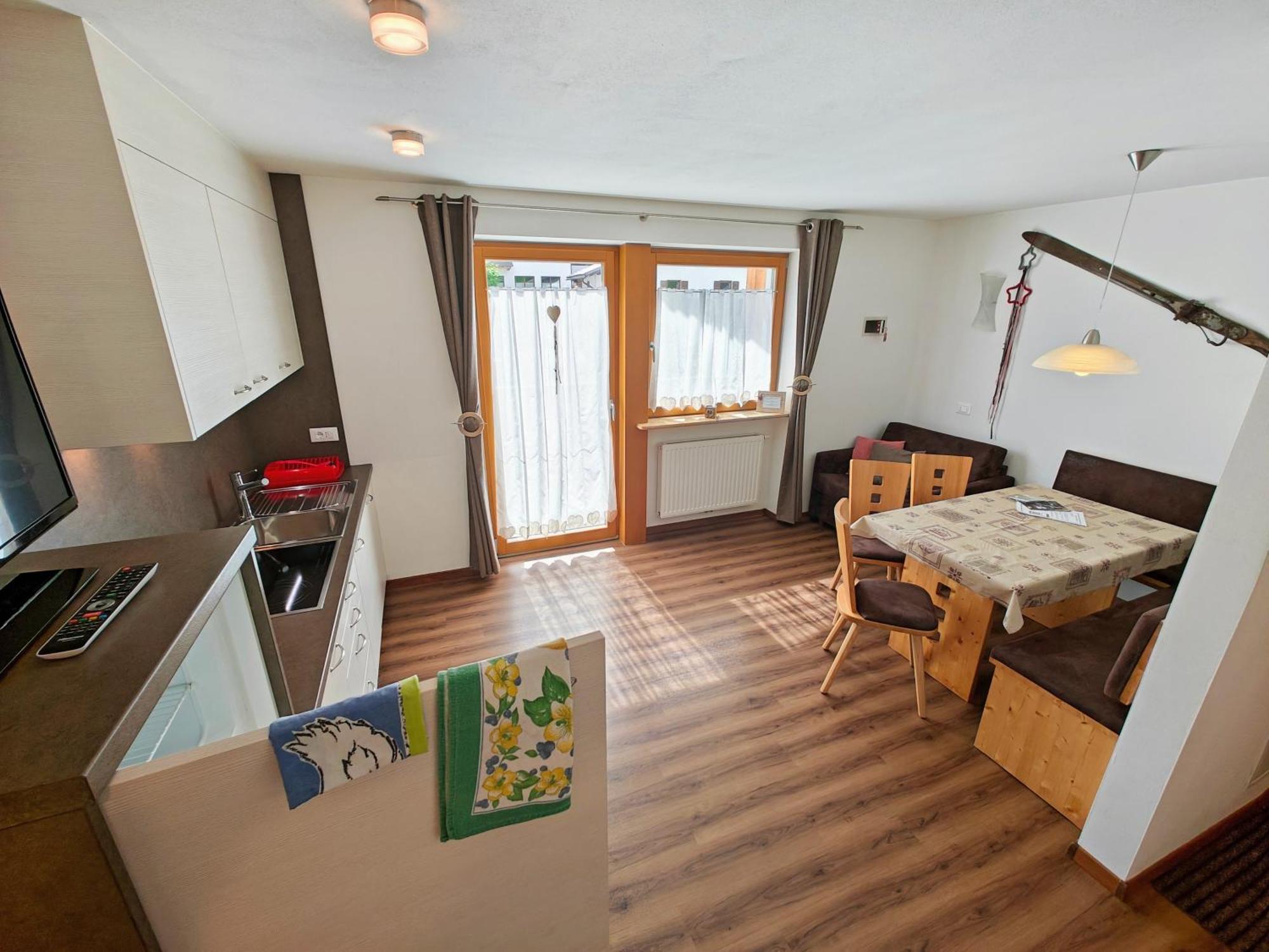 Apartments Brunella La Villa  Exterior photo